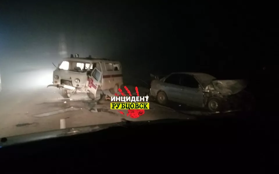 В Рубцовске три человека пострадали в ДТП со скорой помощью