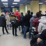 Просто клоунада: барнаульцы возмущены очередями в пунктах вакцинации