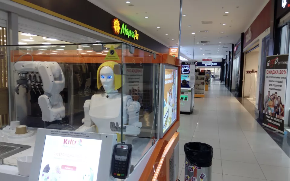 Эксперимент Толка. В ТЦ Барнаула оказалось легко пройти по чужому QR-коду