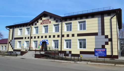 В Алтайском крае открылась первая отремонтированная по нацпроекту школа искусств