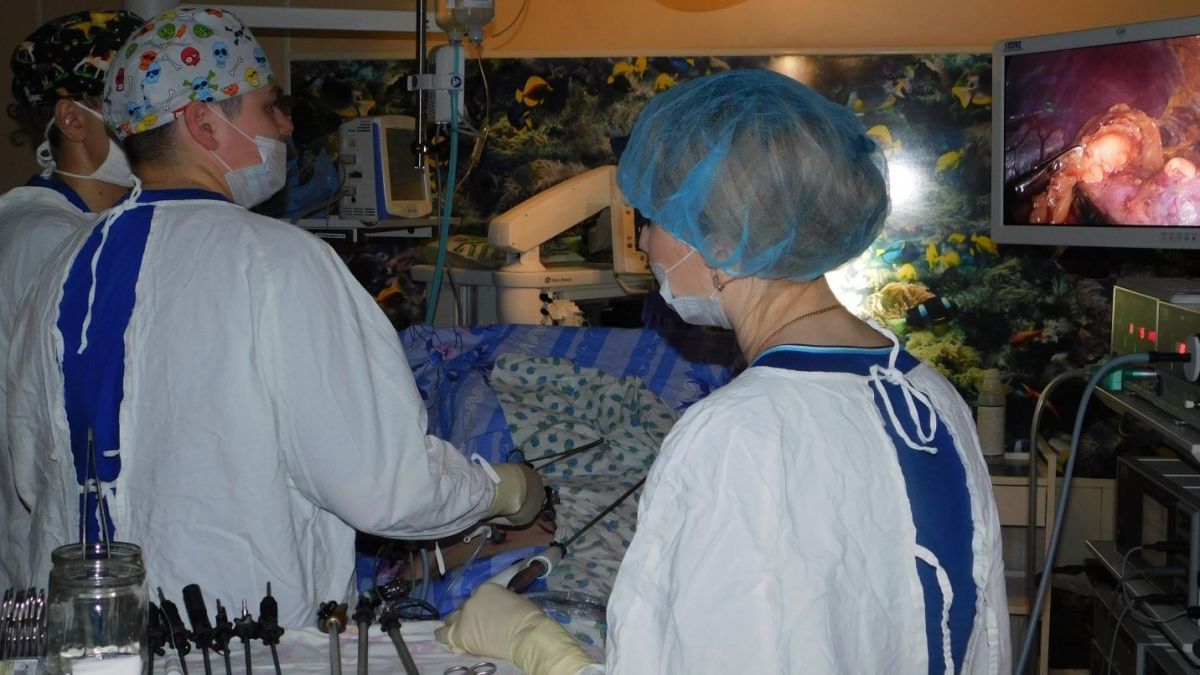 Эндоскопическая хирургия в алтайском онкодиспансере