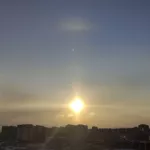 Яркое гало появилось в морозном небе над Барнаулом