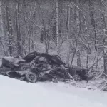 На алтайской трассе женщина-водитель и пассажир погибли после ДТП с автобусом