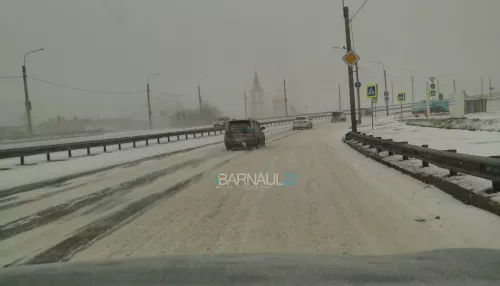 Где хваленая техника?: барнаульцы выразили недовольство уборкой улиц от снега