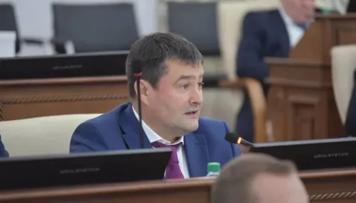 Депутат Владимир Семенов может уйти с поста главы реготделения алтайской ЛДПР