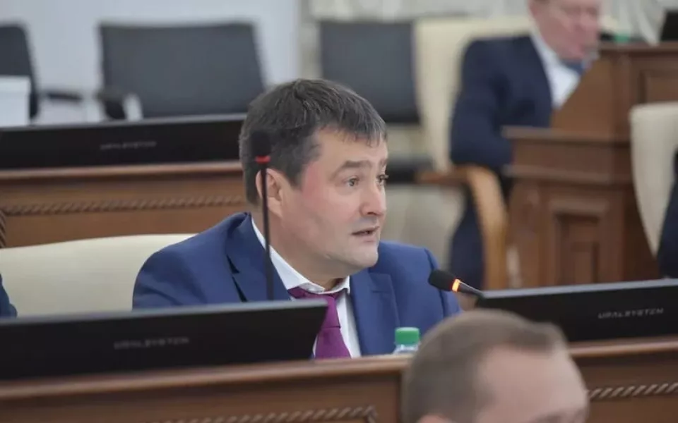 Депутат Владимир Семенов может уйти с поста главы реготделения алтайской ЛДПР