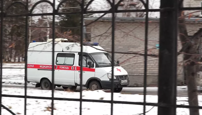 Россиянка выбросила из окна четвертого этажа восьмилетнюю дочь