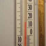 Жители Ярового боятся снова остаться без тепла зимой