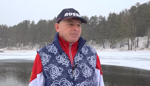 Алтайский морж установил мировой рекорд по зимнему плаванию