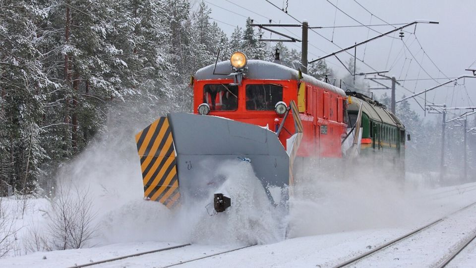 Снегоуборочный поезд