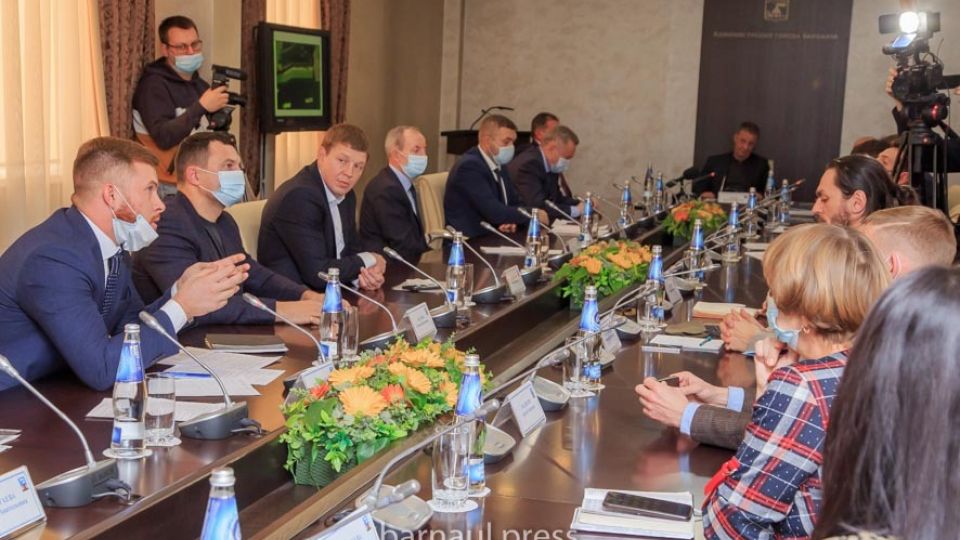 Расширенное совещание в администрации Барнаула