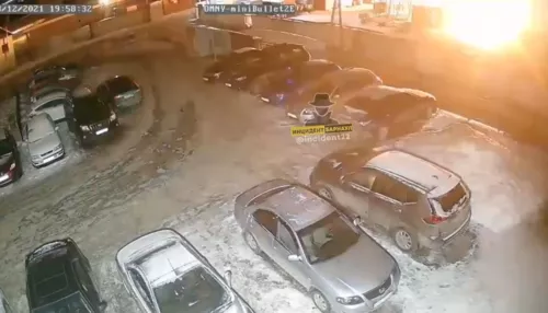 Очевидцы сообщили о мощном хлопке у жилой высотки в Барнауле
