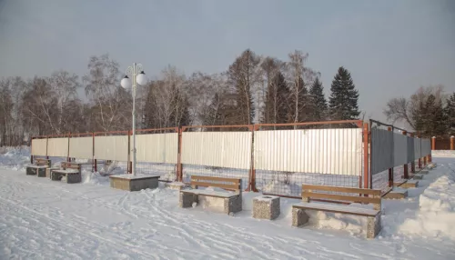 В Барнауле готовят участок для стелы Город трудовой доблести