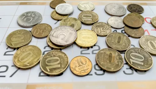 ВТБ: повышение ключевой ставки добавит рынку депозитов минимум 100 млрд рублей