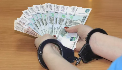 Полиция нашла тайник с деньгами, которые кассир вынесла из банка