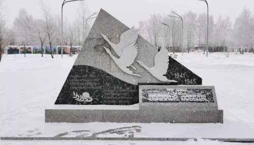 В Рубцовске вандалы повредили обелиск погибшим в годы войны