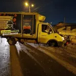 В Барнауле у грузовой Газели оторвало колеса в результате аварии