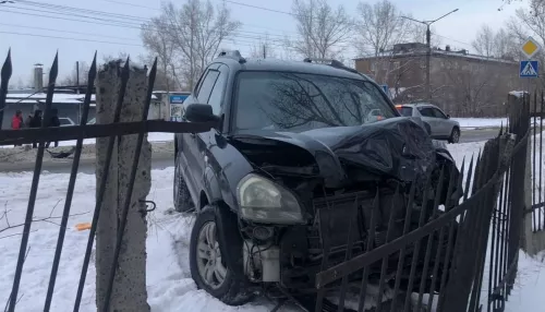 В Бийске пешеход чудом не погиб под колесами пьяного лихача