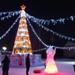 В Барнауле заработал еще один светящийся новогодний городок