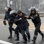 Президент Казахстана отдал приказ стрелять по террористам без предупреждения