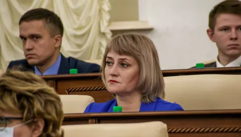 Депутат Клюшникова обвинила единоросса Траутвейна в дискредитации армии России