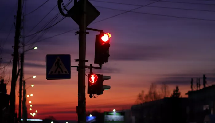 ГИБДД в Алтайском крае предупреждает о проблемах на дорогах из-за морозов