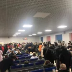 Барнаульцы рассказали о задержках рейсов в аэропорту и антиковидной давке