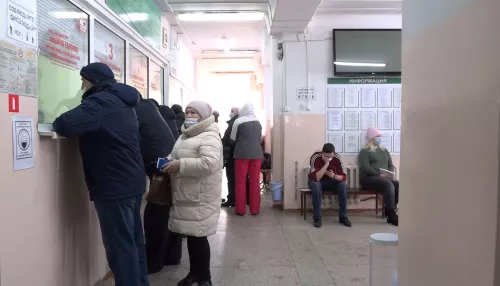 Жительницу Барнаула оштрафовали за оскорбление медсестры в поликлинике