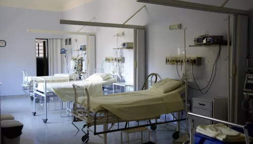 В приемном отделении тюменской больницы умер двухлетний мальчик