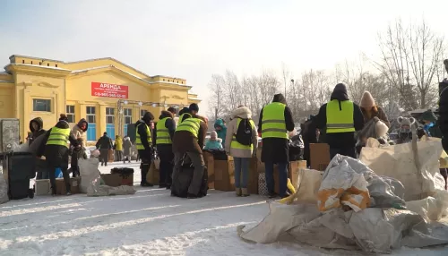 В Барнауле прошла акция по приёму раздельного мусора: что делают из вторсырья