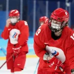 Женской сборной России по хоккею пришлось играть против Канады в масках