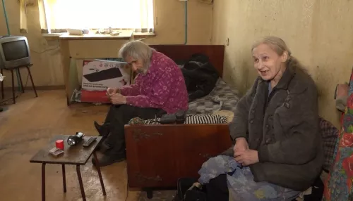 Барнаульская семья переедет в интернат из превратившейся в помойку квартиры