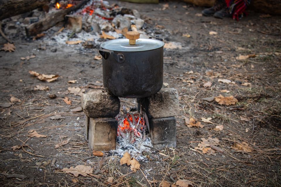 Котело. Полевая кухня. Поход. Костер.