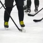 14-летний хоккеист погиб после удара шайбой на тренировке