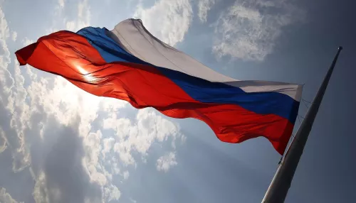 Алтайский край пока не получит субсидий на закупку гербов и флагов для школ