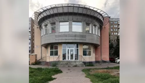 В Барнауле продают здание бывшего фитнес-центра Аврора