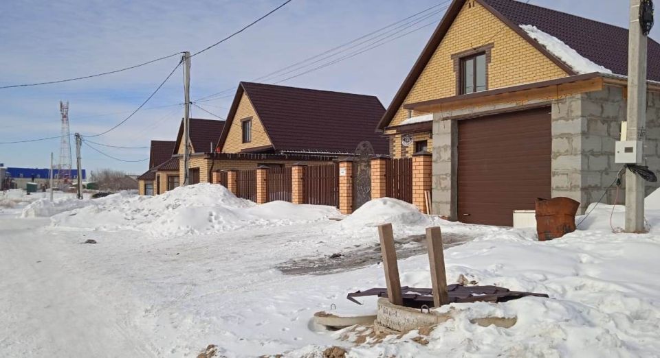Жители поселка Рассвет в Новоалтайске не могут добиться подключения к  воде