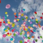 Барнаульцы предлагают запретить запускать воздушные шарики в небо