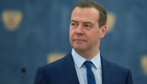 Медведев на Жигулях: что рассказал зампред Совбеза о своей первой Ладе