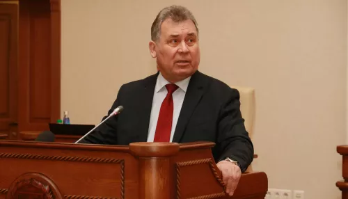 Поаккуратнее с обещаниями. Спикер алтайского парламента Романенко раскритиковал эсеров за популизм