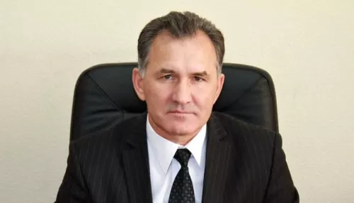 Осужденный за взятку бывший управделами губернатора Алтайского края вышел из тюрьмы