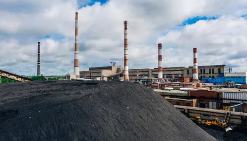 Власти Алтайского края закупают уголь в помощь пострадавшим от его нехватки районам