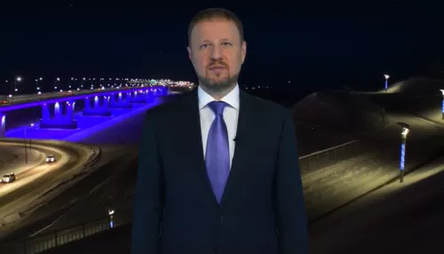 «Спасибо за мужество». Губернатор Алтайского края Томенко поздравил жителей региона с Новым годом