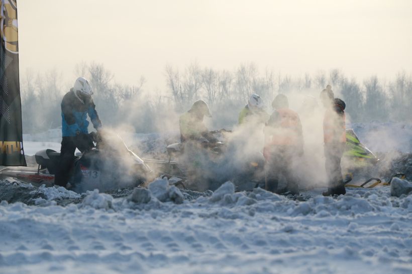 Гонки на снегоходах, 08.01.2021 Фото:Олег Укладов