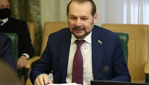 Алтайский сенатор Белоусов рассказал о работе над запретом забирать животных за долги хозяев  