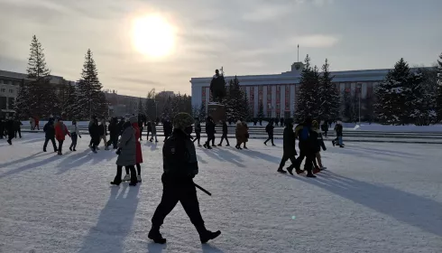 Несанкционированный митинг в поддержку Навального прошел в Барнауле