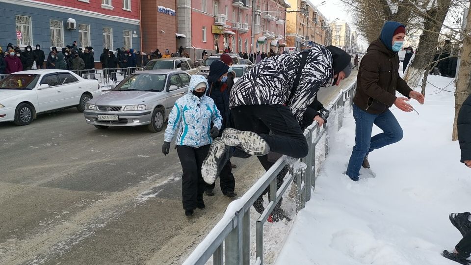 Несанкционированный митинг в Барнауле 23.01.2021