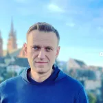 Суд назначил Алексею Навальному 2,8 года колонии общего режима. Напоминаем за что