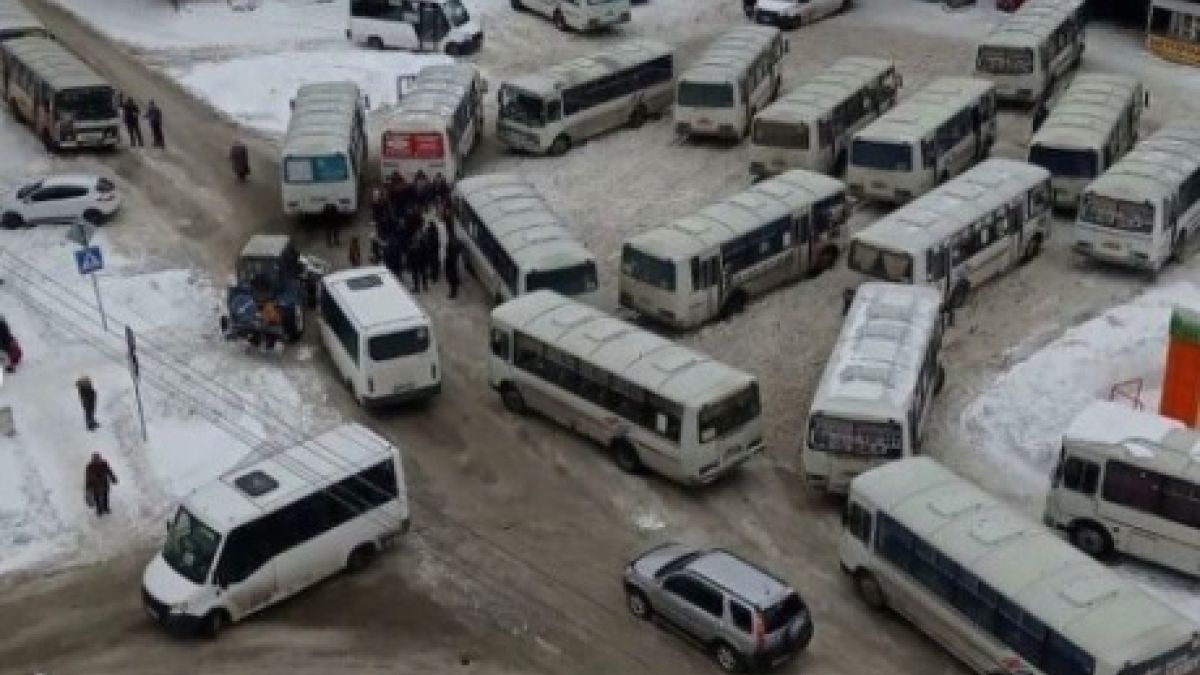 Забастовка водителей в Бийске