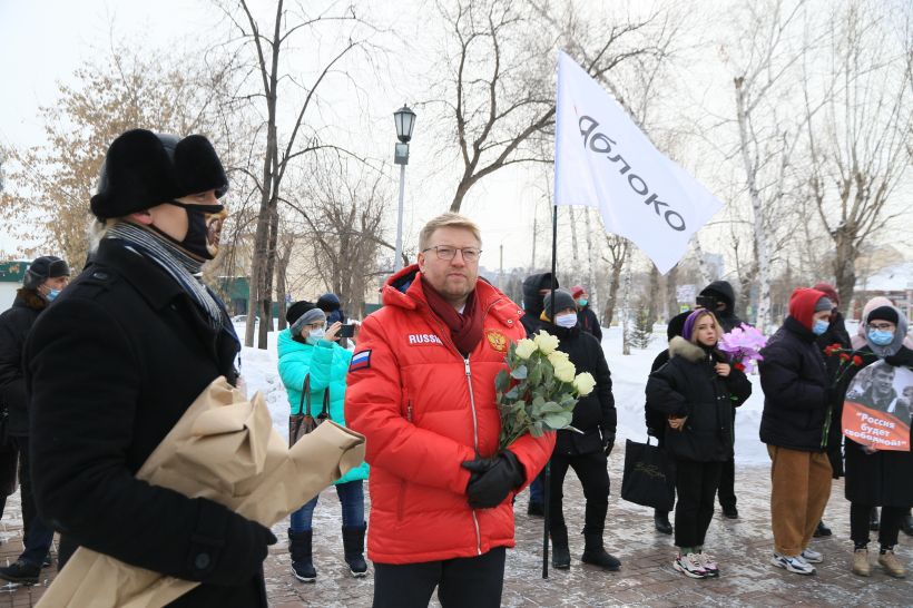 Николай Рыбаков. Акция памяти Бориса Немцова в Барнауле 28.02.2021 Фото:Олег Укладов